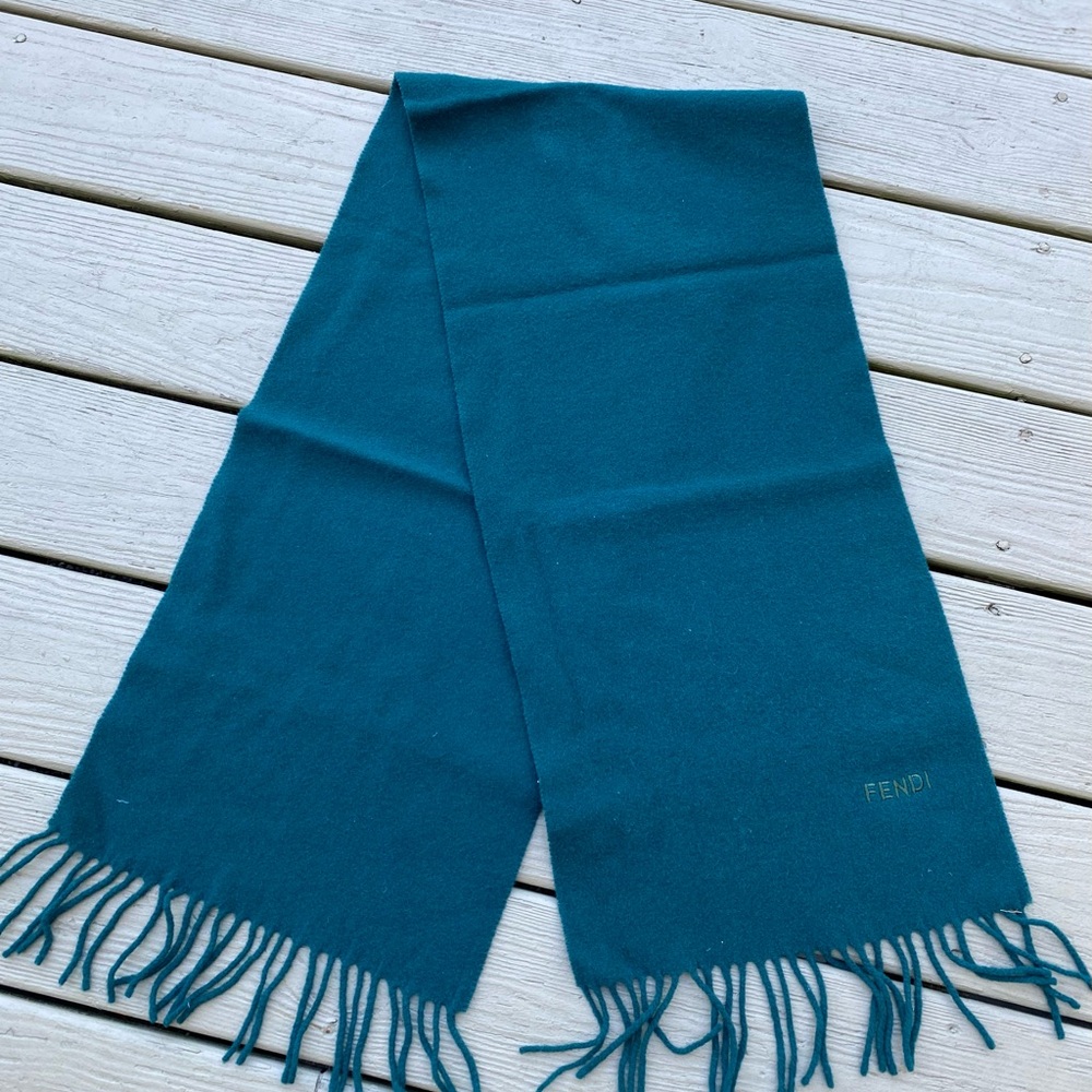 FENDI - VINTAGE Unisex emerald green wool scarf & long fringes Size: 74”L x 12”W
